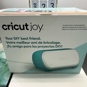 Cricut joy cutting and writing machine